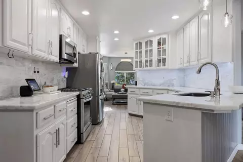 Kitchen - 591 E Galin Rd, French Camp, CA 95231 photo 4 of 5