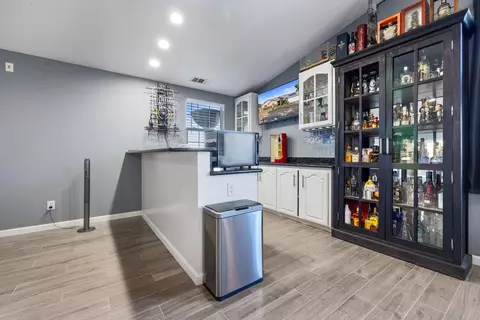 Entry Way - 591 E Galin Rd, French Camp, CA 95231 photo 5 of 11