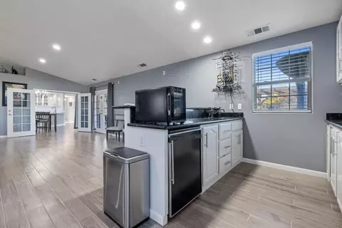 Entry Way - 591 E Galin Rd, French Camp, CA 95231 photo 6 of 11