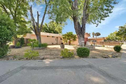 1076 Sage St, Gridley, CA 95948 photo 2