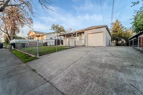 124 Cedar St, Roseville, CA 95678
