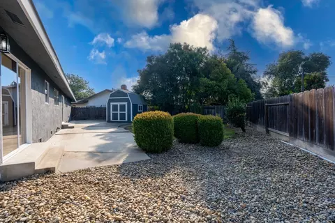 305 Eric Ct, Merced, CA 95348 photo 40