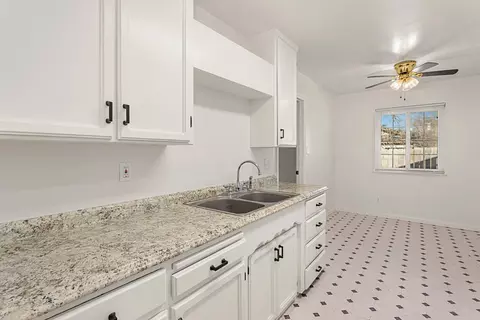 7665 32nd St, Antelope, CA 95843 photo 3