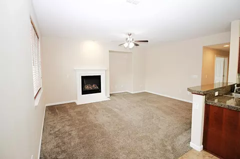 Living - 715 Flyway Ct, Gridley, CA 95948 photo 3 of 7