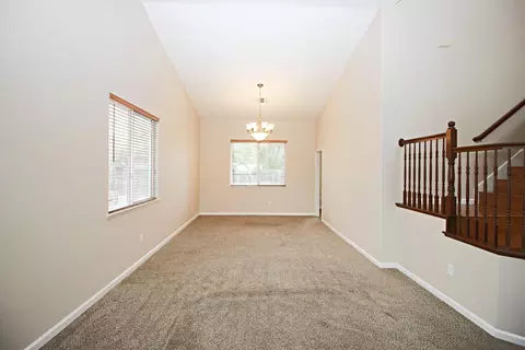 Living - 715 Flyway Ct, Gridley, CA 95948 photo 2 of 7