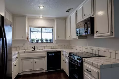 Kitchen - 3963 Stonegate Ct, Loomis, CA 95650 photo 1 of 1