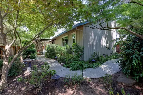 Exterior - 3963 Stonegate Ct, Loomis, CA 95650 photo 3 of 8