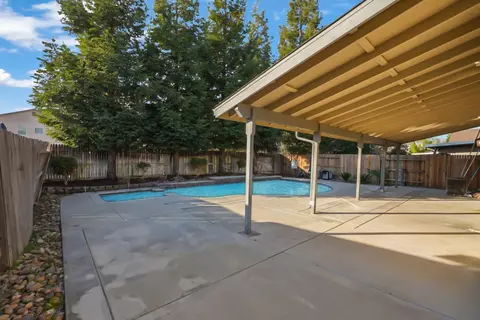 2461 Carnival Dr, Turlock, CA 95380 photo 37