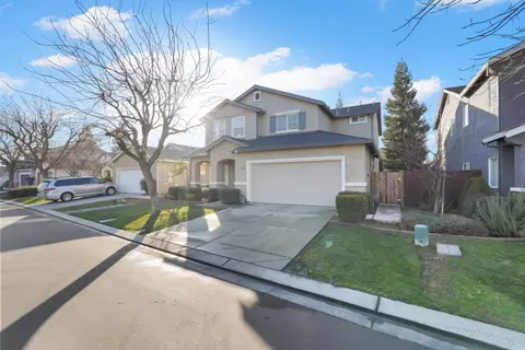 2461 Carnival Dr, Turlock, CA 95380 photo 2