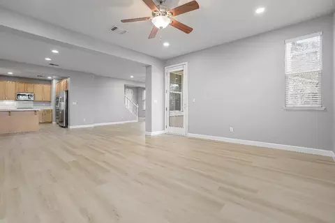 933 Campfire Cir, Rocklin, CA 95765 photo 11