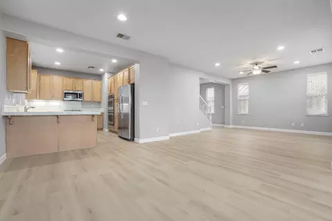 933 Campfire Cir, Rocklin, CA 95765 photo 4