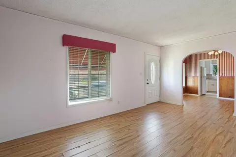 215 S Ham Ln, Lodi, CA 95242 photo 8