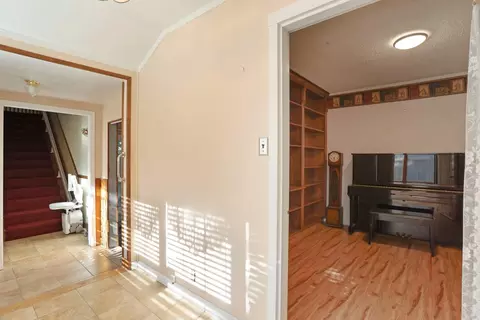 215 S Ham Ln, Lodi, CA 95242 photo 18