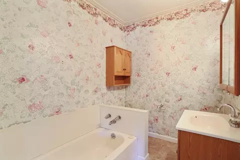 215 S Ham Ln, Lodi, CA 95242 photo 23