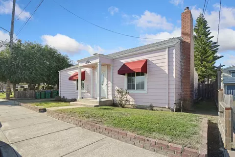 215 S Ham Ln, Lodi, CA 95242 photo 3