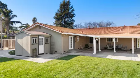 Exterior - 16214 Redondo Dr, Tracy, CA 95304 photo 7 of 14