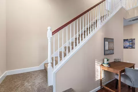 Entry Way - 1065 Thornton Ln, Tracy, CA 95376 photo 6 of 7