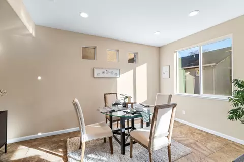 Dining - 1065 Thornton Ln, Tracy, CA 95376 photo 3 of 4