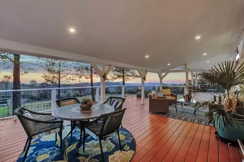 14450 Pat Ct, Grass Valley, CA 95949 photo 5