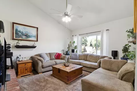 826 Christie Ct, Davis, CA 95618 photo 4
