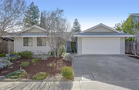 3410 Monterey Ave, Davis, CA 95618 photo 2