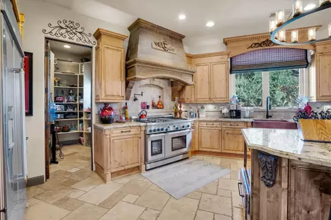 1207 S Highland Ave, Ripon, CA 95366 photo 7