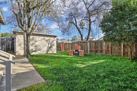 142 E Maple St, Stockton, CA 95204 photo 25