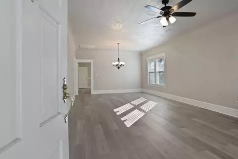 142 E Maple St, Stockton, CA 95204 photo 5