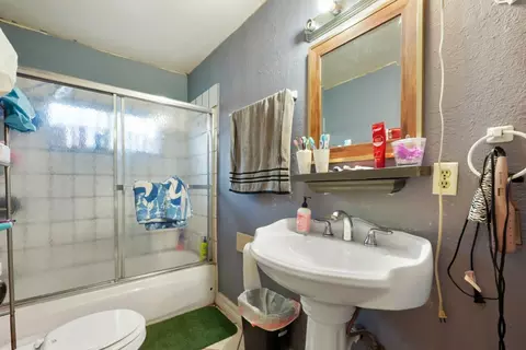 2108 Kenneth St, Modesto, CA 95351 photo 9