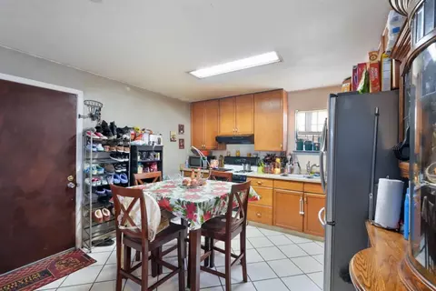 2108 Kenneth St, Modesto, CA 95351 photo 5
