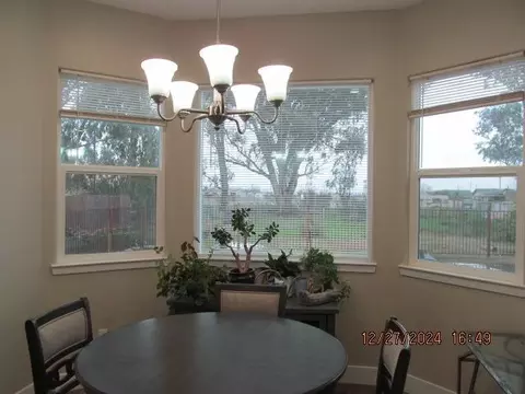 4767 Fleming Way, Olivehurst, CA 95961 photo 4