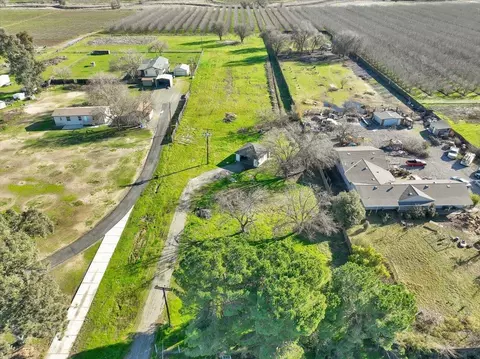 3093 Feather River Blvd, Olivehurst, CA 95961 photo 4