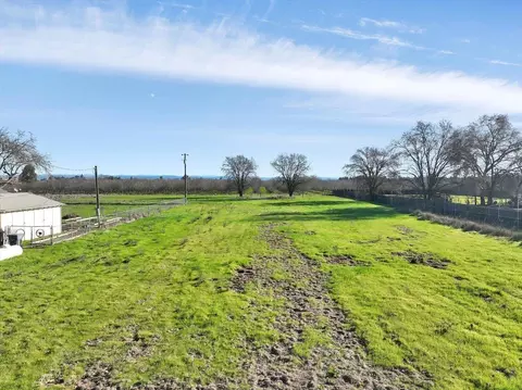 3093 Feather River Blvd, Olivehurst, CA 95961 photo 17