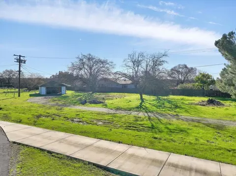 3093 Feather River Blvd, Olivehurst, CA 95961 photo 12