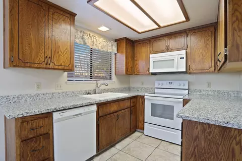 Kitchen - 7 French Bar Rd, Jackson, CA 95642 photo 2 of 2