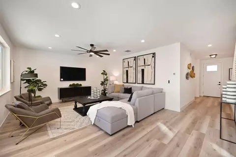3637 Casa Rosa Way, Carmichael, CA 95608 photo 18