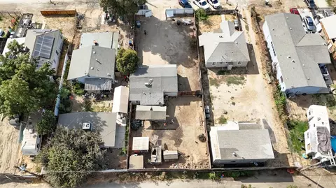 View/Area - 813 Watson Ave, Modesto, CA 95358 photo 4 of 4