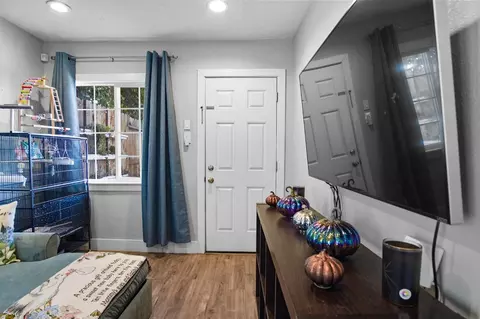 Entry Way - 813 Watson Ave, Modesto, CA 95358 photo 1 of 2