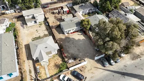 View/Area - 813 Watson Ave, Modesto, CA 95358 photo 3 of 4