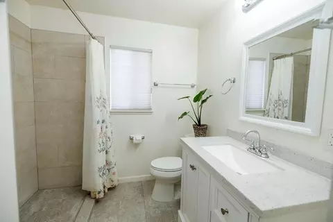 400 Charles Ave, Modesto, CA 95350 photo 17