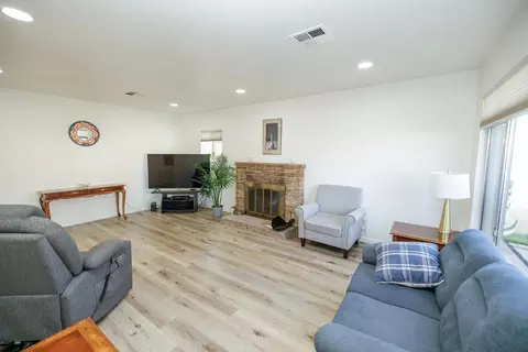 400 Charles Ave, Modesto, CA 95350 photo 3