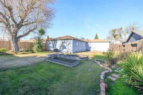 400 Charles Ave, Modesto, CA 95350 photo 23