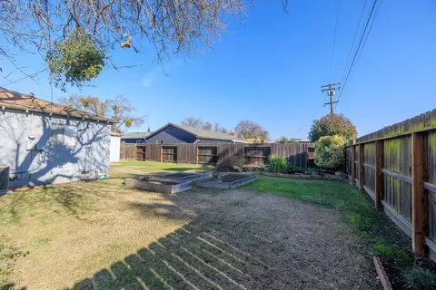 400 Charles Ave, Modesto, CA 95350 photo 25