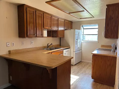 1517 Tupper Ln, Modesto, CA 95351 photo 6