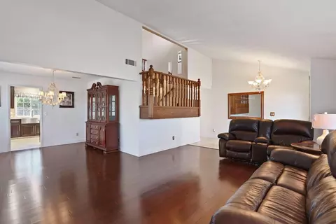 1340 Ruffino Ct, Manteca, CA 95336 photo 8