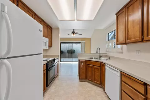 2236 Chelmsford Dr, Modesto, CA 95356 photo 14