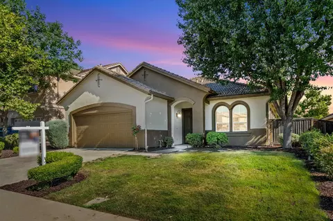 9405 California Oak Cir, Patterson, CA 95363