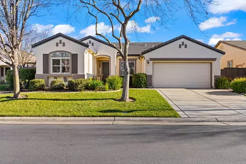 2716 Robinson Creek Ln, Elk Grove, CA 95758
