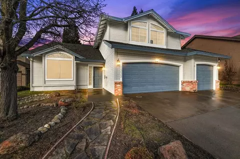 1333 Harrison Dr, Roseville, CA 95678