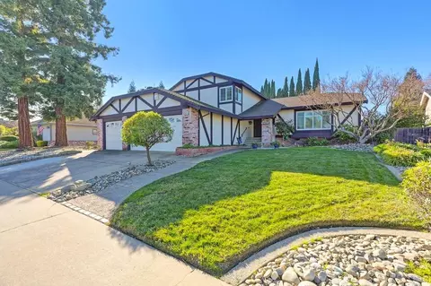 9316 Feickert Dr, Elk Grove, CA 95624